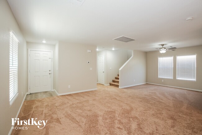 Foto del edificio - 8748 Palomino Ranch St