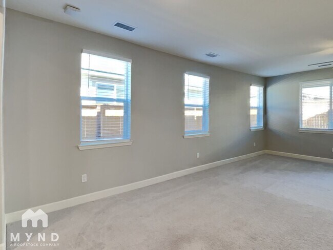 Building Photo - 1254 Grey Owl Dr.
