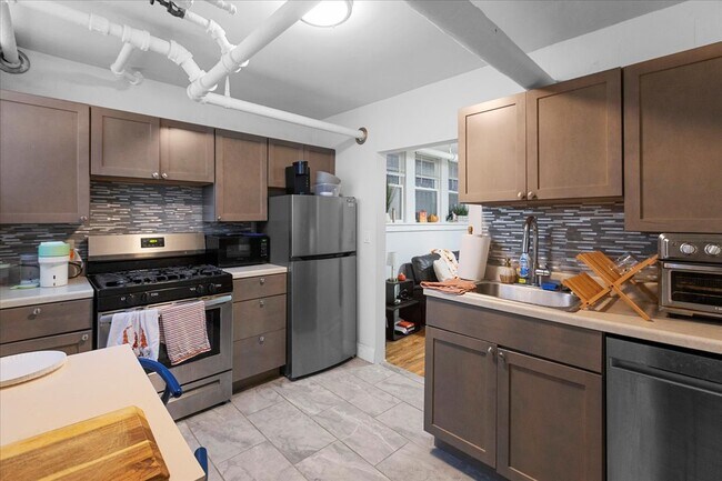 Foto del edificio - 442 W Arlington Pl