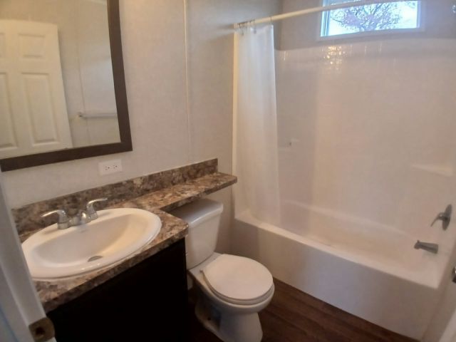 Foto del edificio - 192 Bluejay Ln