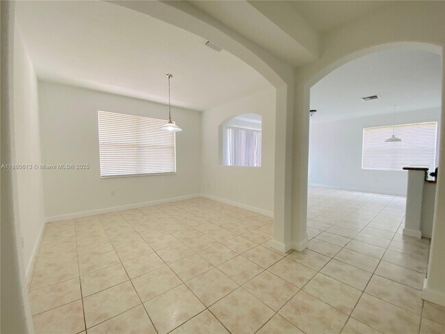 Foto del edificio - 11005 NW 87th St