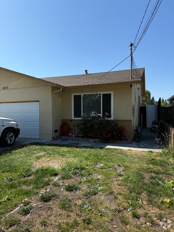 Building Photo - 4373 Hoen Ave