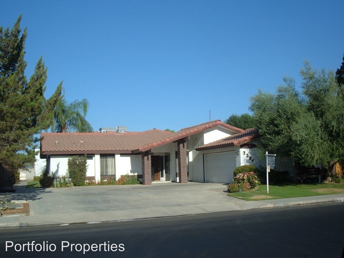 Primary Photo - 3204 La Costa St