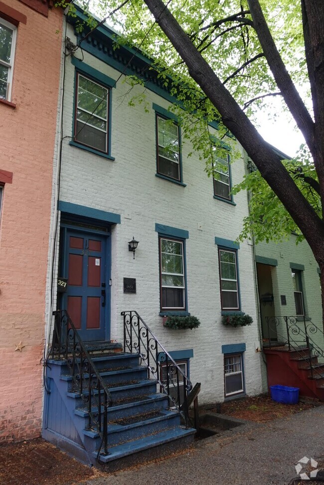 Historical Building on beautiful Hudson Avenue!  Close to  restaurants and shopping. - 327 Hudson Ave