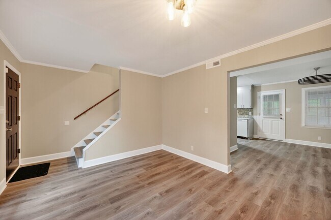 Foto del edificio - Two bedroom townhome in prime location!
