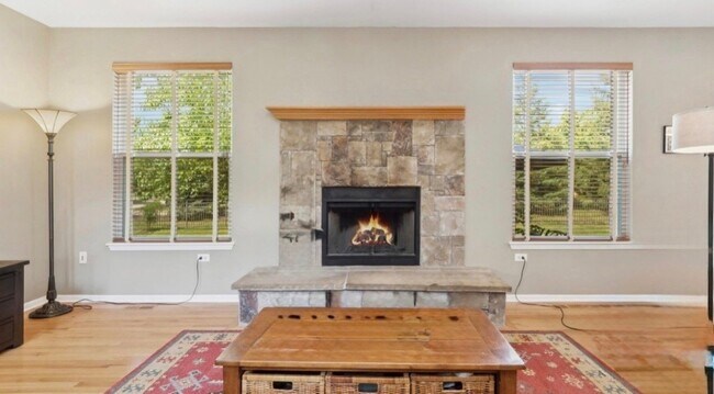 Building Photo - 841 Barclay Dr