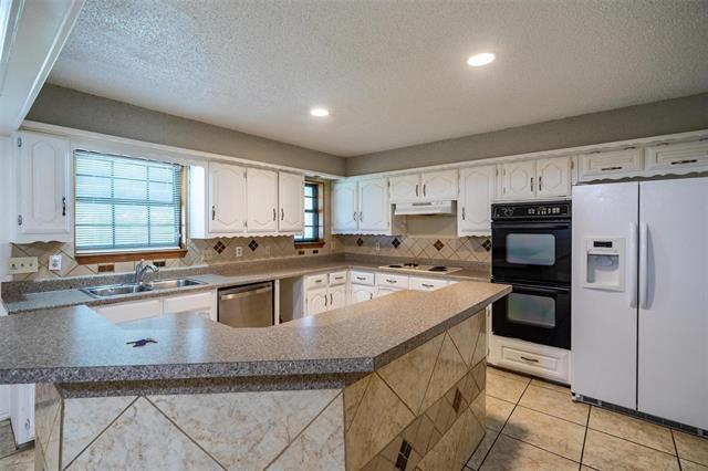 Foto del edificio - 4212 Village Green Dr