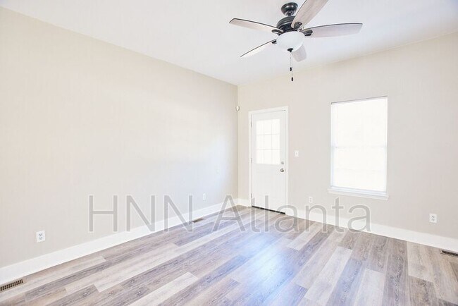 Foto del edificio - 751 Prince Pl NW