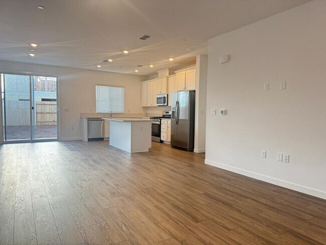 Building Photo - 4301 Arctic Tern Cir