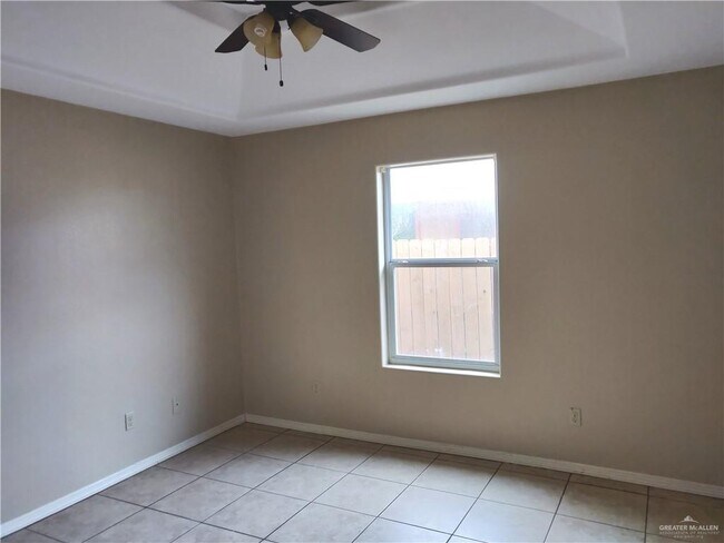 Building Photo - 2400 Gumwood Ave
