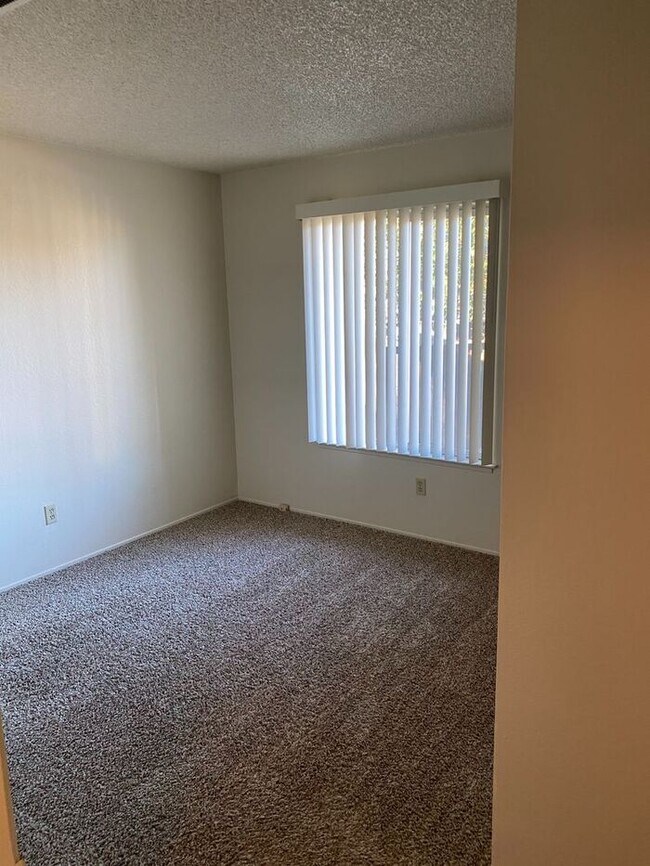 Foto del edificio - 4581 Teakwood Ct