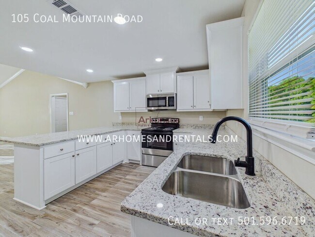 Foto del edificio - 105 Coal Mountain Rd
