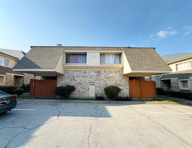 Primary Photo - 2315 Trellis Pl