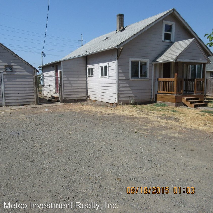 Primary Photo - 1768 Kintyre St