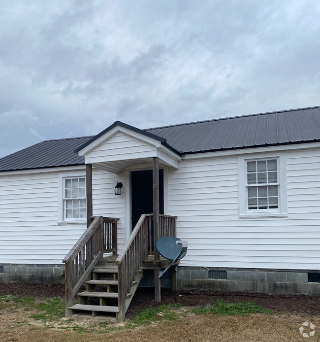 Building Photo - 3990 Mark N Smith Rd