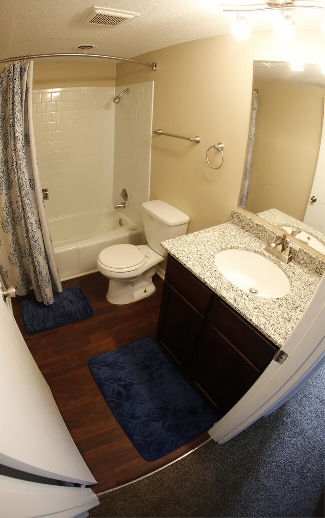 Building Photo - 3280 Drexel Ln