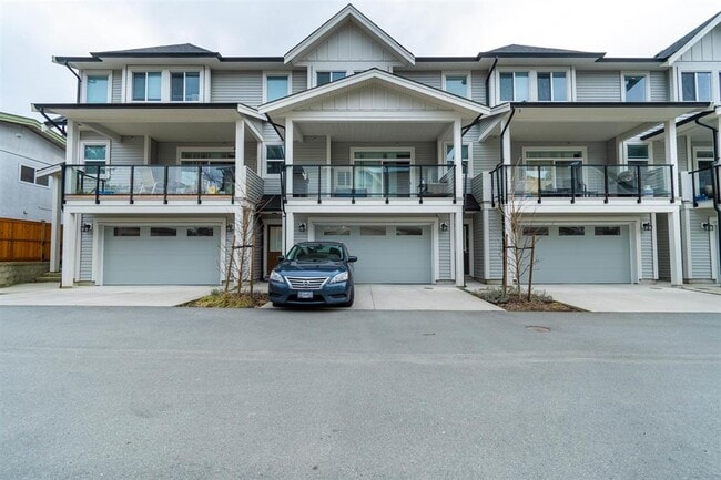 Photo du bâtiment - 45455-45455 Spadina Ave