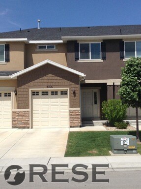 Foto del edificio - 3166 W Desert Lily Dr