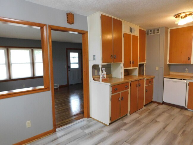 Foto del edificio - 2-bedroom, 1-bathroom home located in the ...