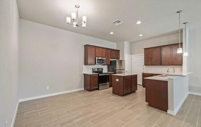 Foto del edificio - 218 Oakcrest