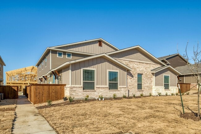 Photo - GORGEOUS 2 BEDROOM FOUR PLEX LOCATED IN MIDLOTHIAN ISD! Townhome