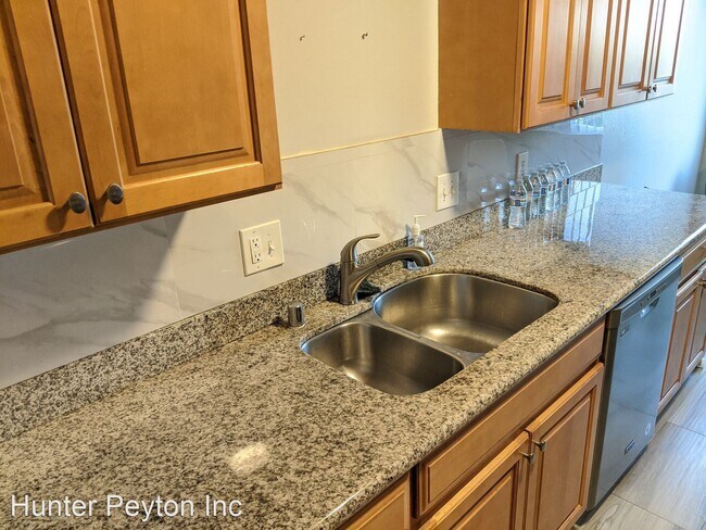 Foto del edificio - 2 br, 2 bath House - 225 Castro Street