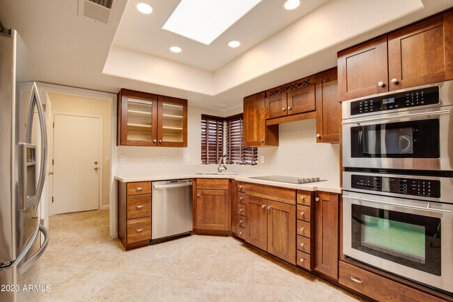 Foto del edificio - 8538 N 84th Pl