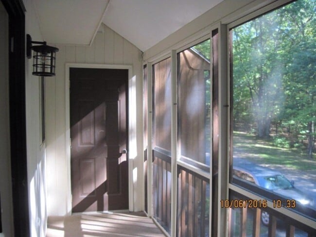 Building Photo - 40 Winrow Dr