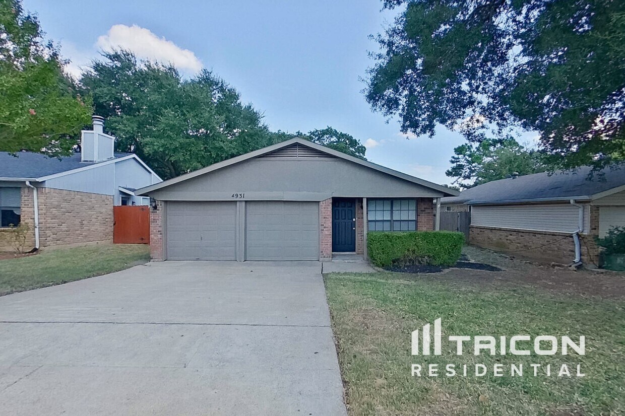 Foto principal - 4931 Darrow Ln