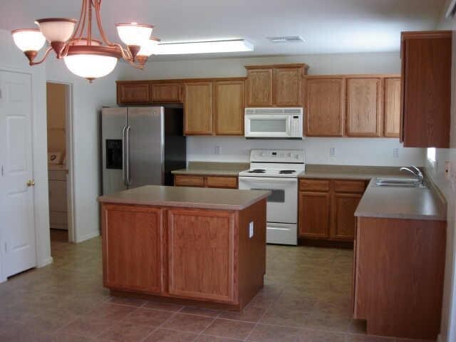 Foto del edificio - Charming 4 Bed 2.5 Bath Buckeye Home