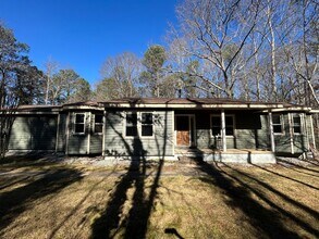 Building Photo - 2637 Old Jonesboro Rd