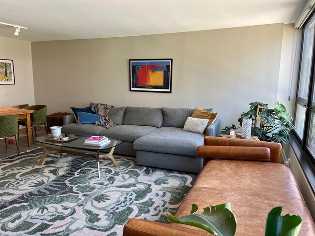 Foto del edificio - 360 E Randolph St