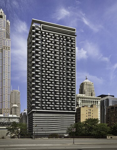 Building Photo - 235 W Van Buren St