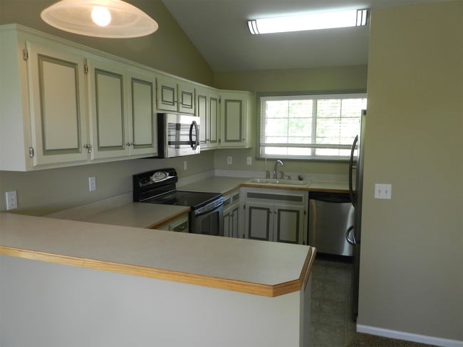 Building Photo - 4955 Stoneback Dr