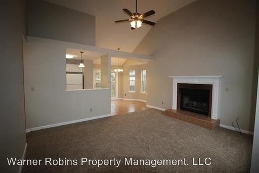 Building Photo - 3 br, 2 bath House - 138 Carriage Hill