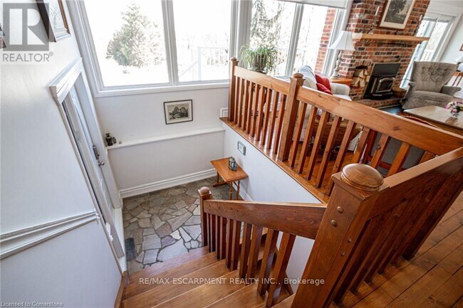 Photo du bâtiment - 5086 Walkers Line