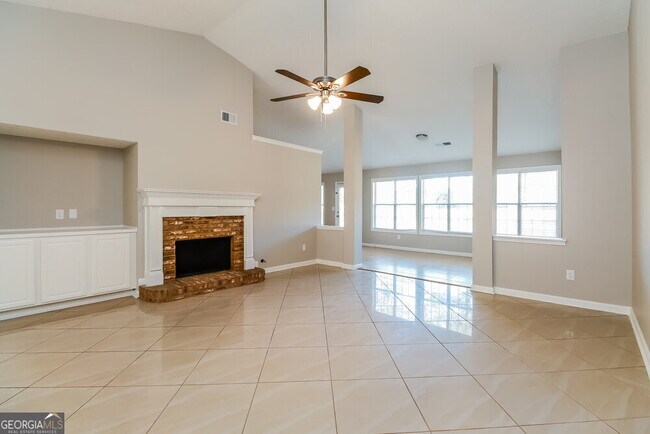 Foto del edificio - 30 Avonlea Dr