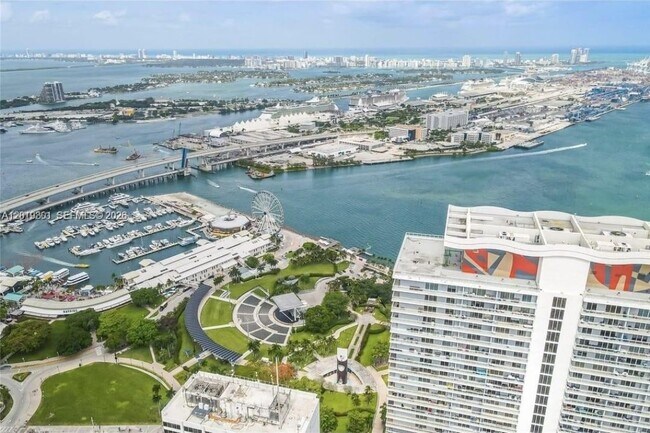 Foto del edificio - 50 Biscayne Blvd