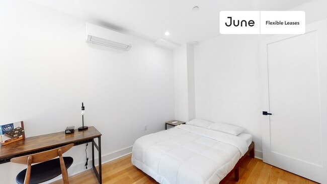 Building Photo - Cozy Private ROOM in Crown Heights