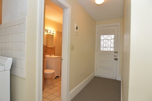 Building Photo - 178 Brighton Ave