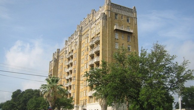 Foto del edificio - Aurora Apartments