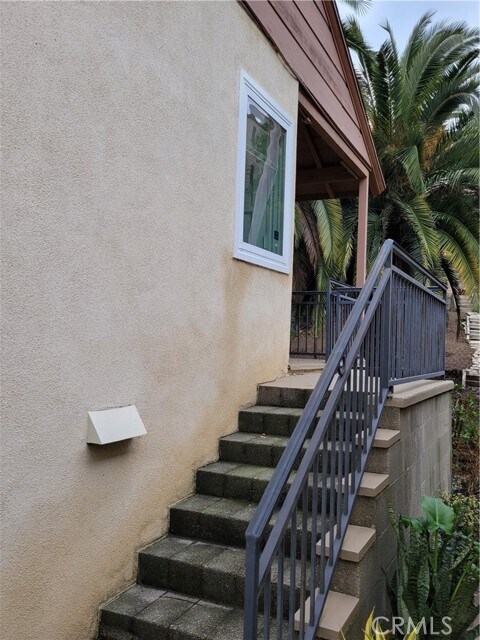 Building Photo - 2031 Argyle Ave
