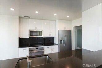 Building Photo - 10501 Wilshire Blvd