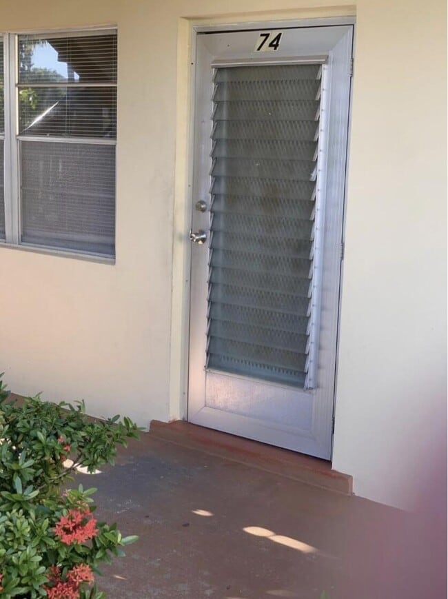 Building Photo - 74 Sheffield I