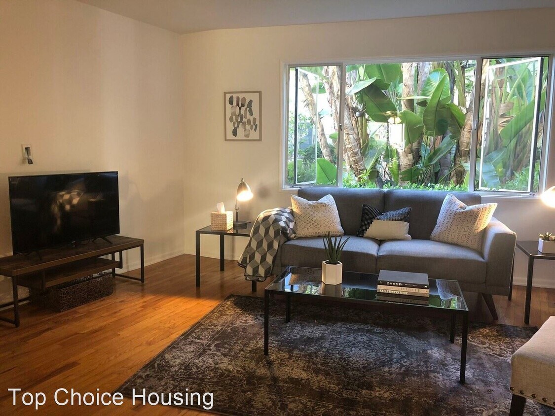 Primary Photo - 425 San Vicente Blvd