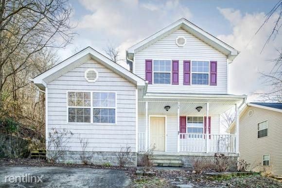 Building Photo - 4 br, 2.5 bath House - 136 Boardwalk