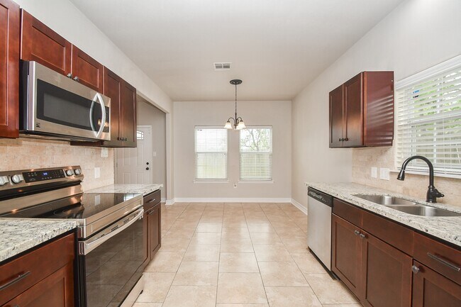 Building Photo - 4915 Market St