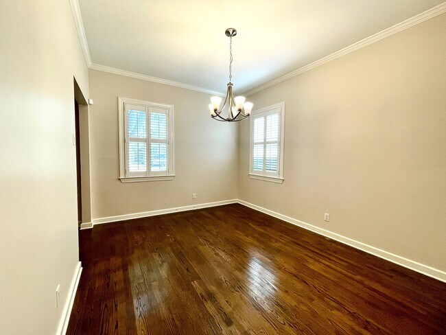 Building Photo - 303 Normandy Ave