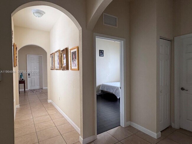 Foto del edificio - 9165 SW 170th Ave