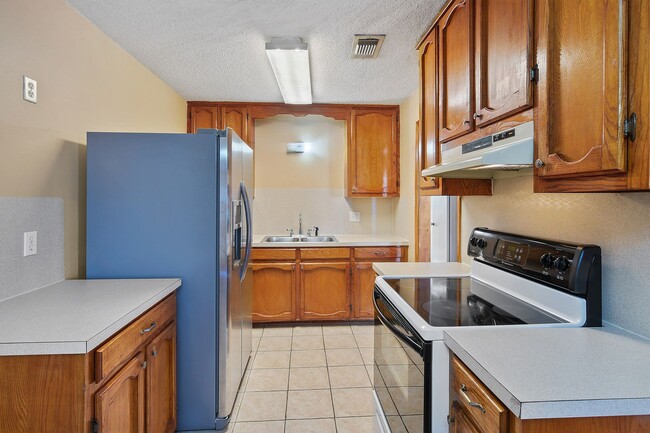 Building Photo - 3 bedroom Home near LSU